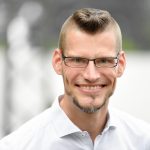 Andreas Rechter ist Achtsamkeitstrainer und Coach und verbindet dies mit seiner Erfahrung in der IT